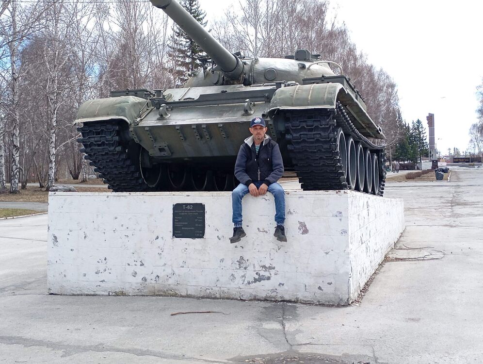  48066648  Nikolay, 47 ,    