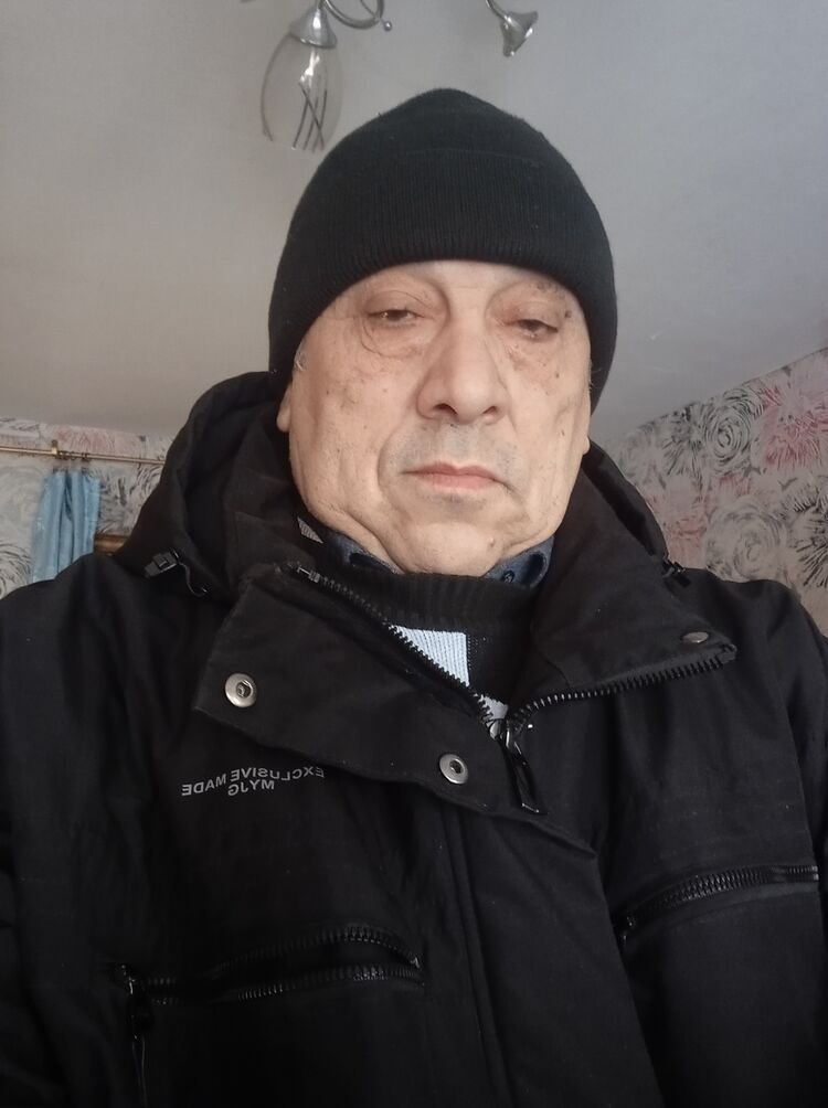  46661608  , 61 ,    