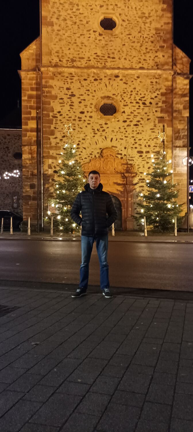  41710368  Aliaksandr, 33 ,    