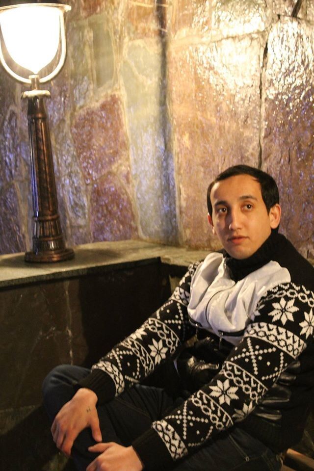  4758748  Ceyhun, 39 ,    