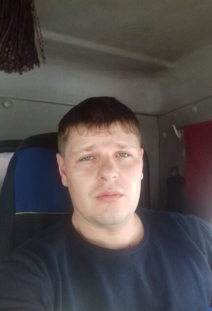  34944468  Vasya, 36 ,    