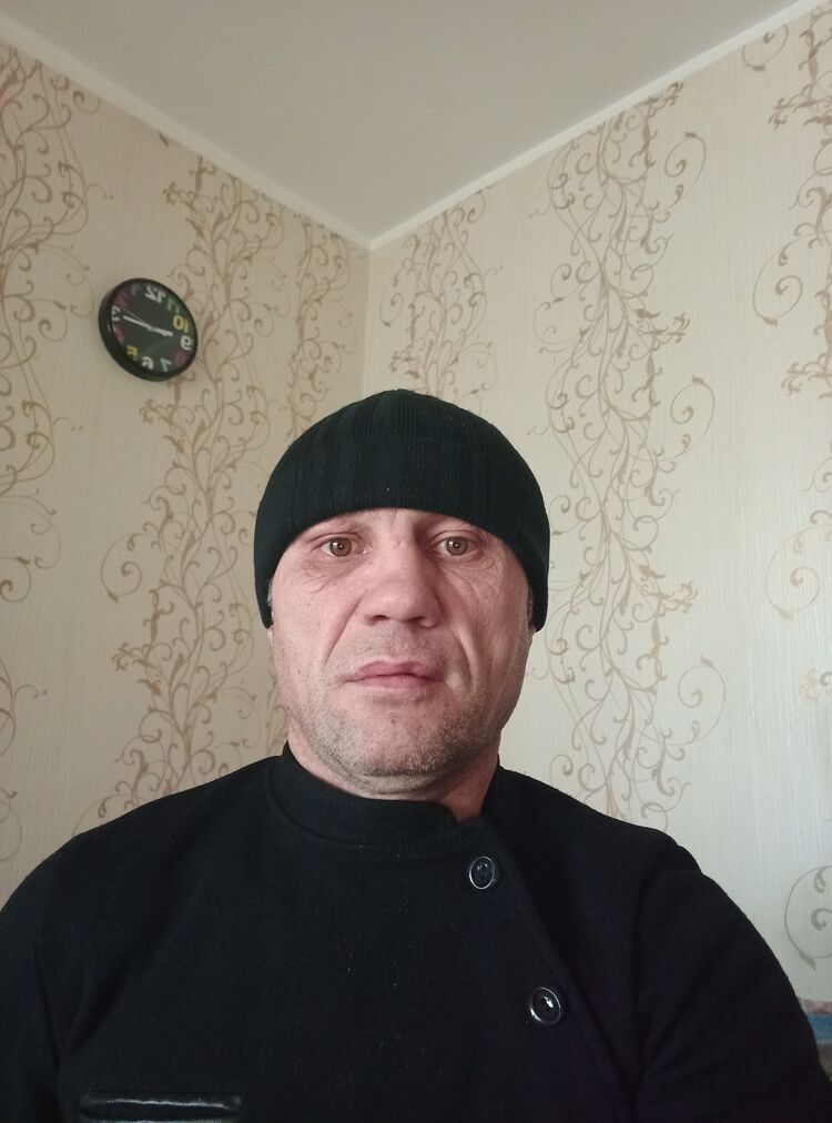  31812308  Anatoliy, 49 ,    