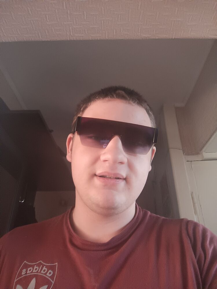  30414318  , 21 ,    