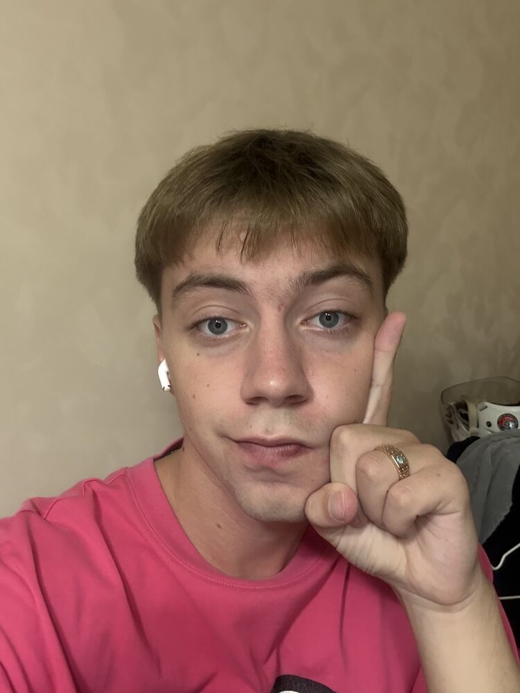  ,   Ruslan, 22 ,   ,   