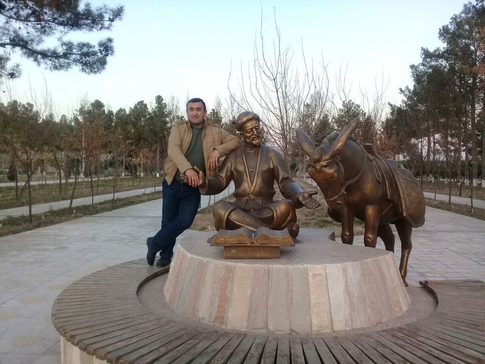  19940548  Faruux, 52 ,    