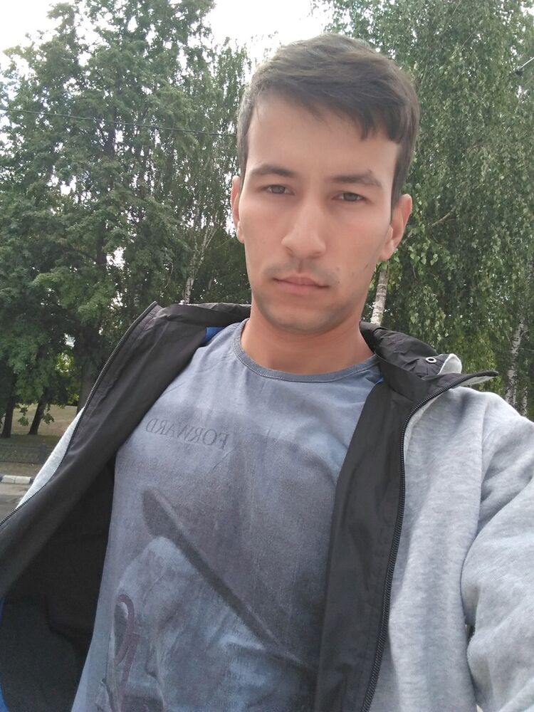  13428738  Ahmet, 32 ,    