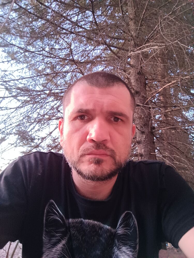  42350698  , 37 ,    