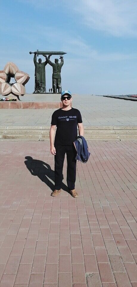  20099238  Vyacheslav, 49 ,    