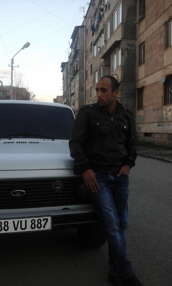  ,   NAREK, 32 ,   