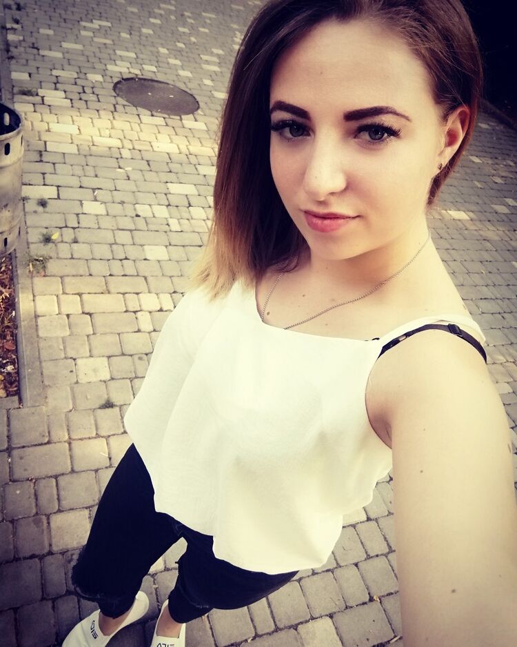  18058088  , 25 ,    
