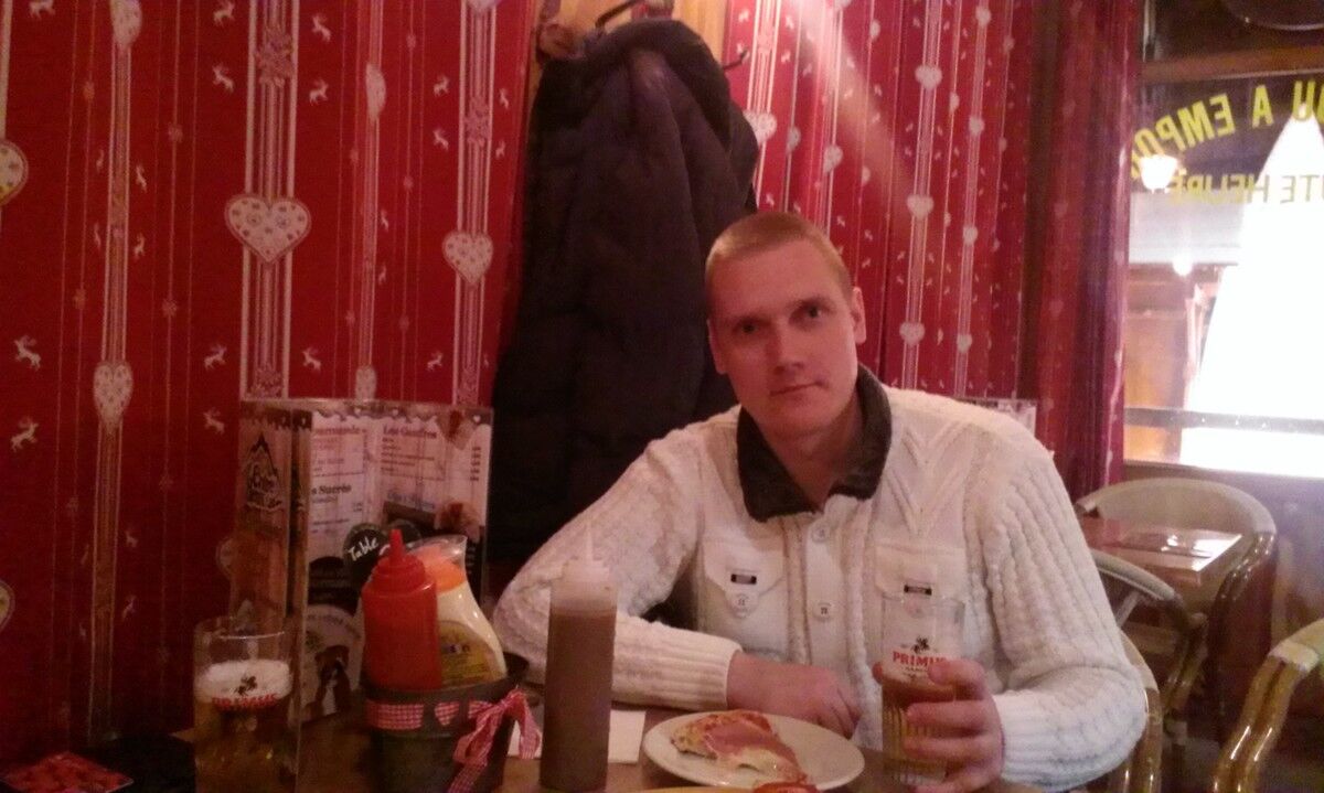  4235738  Alexandr, 38 ,    