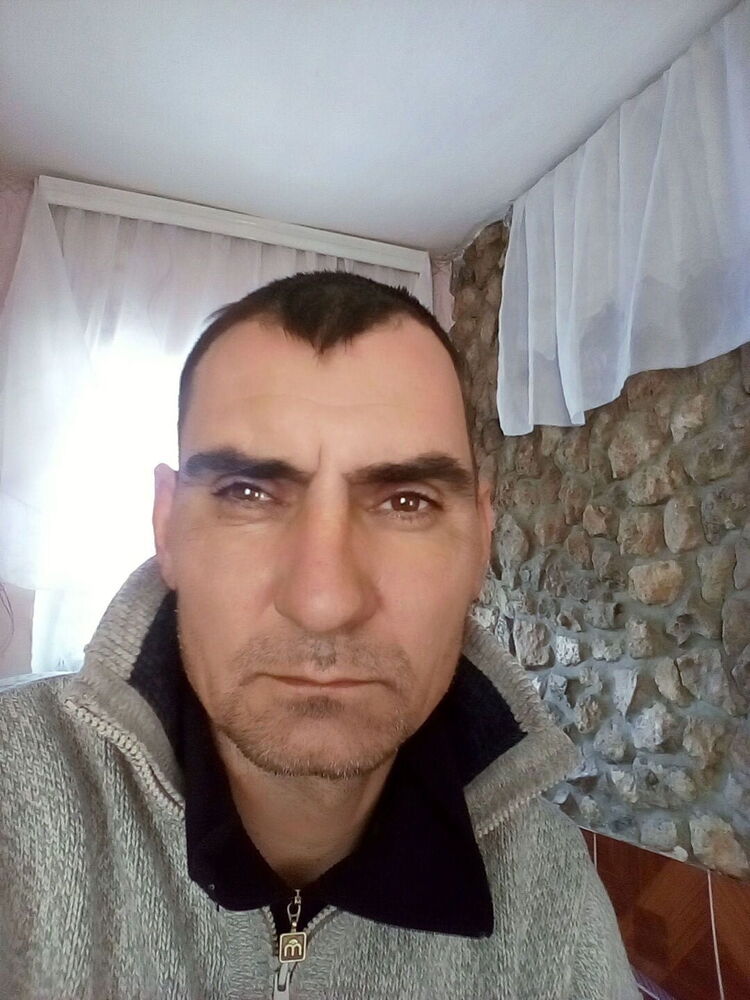  22617808  Alexandru, 45 ,    
