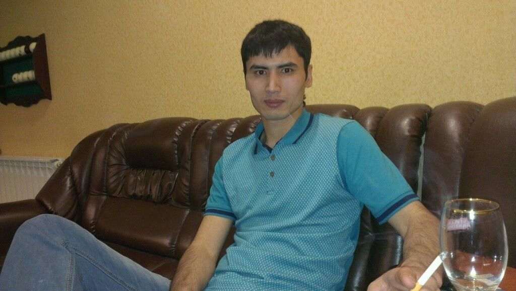  4601558  Nadir, 36 ,    