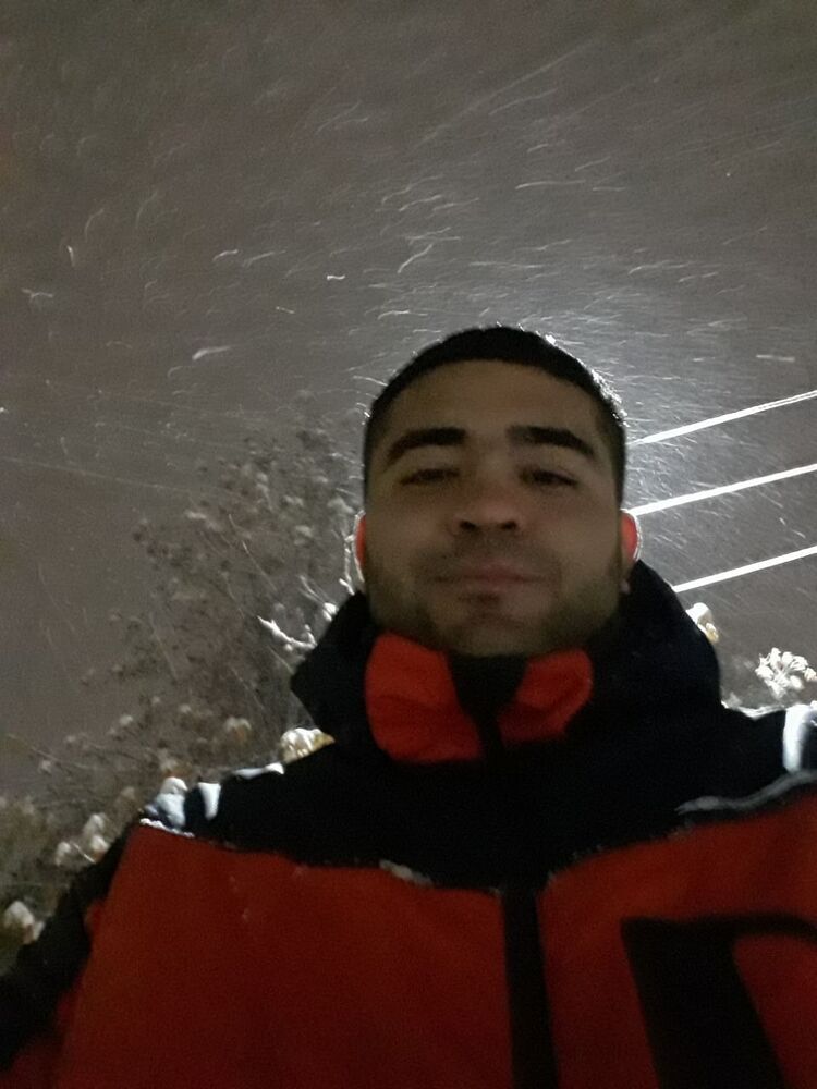  ,   Aziz, 28 ,   ,   