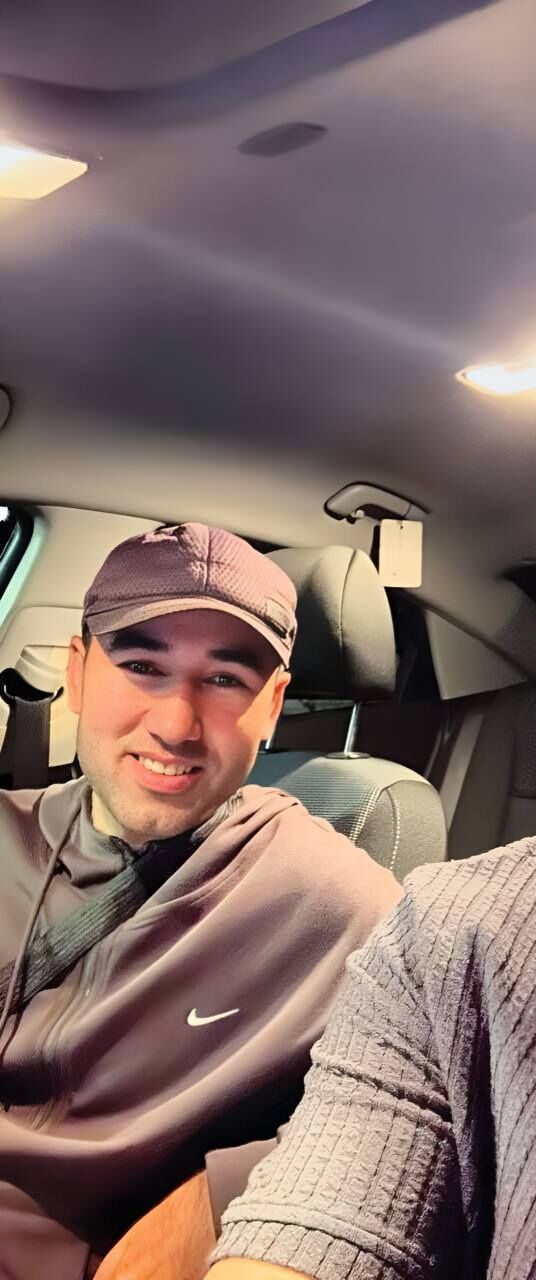  54527548  Abirov, 32 ,    