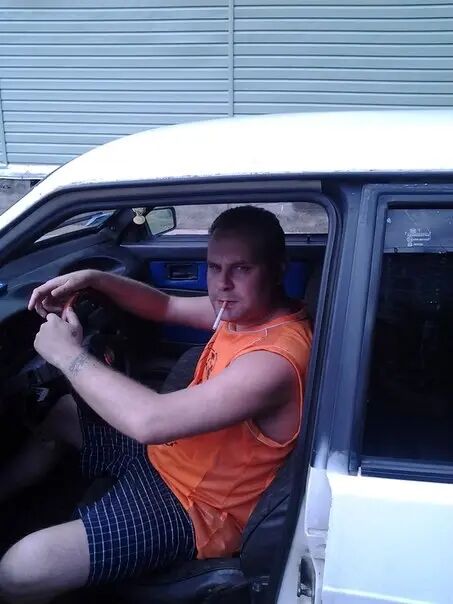 36225488  Sergej, 46 ,    