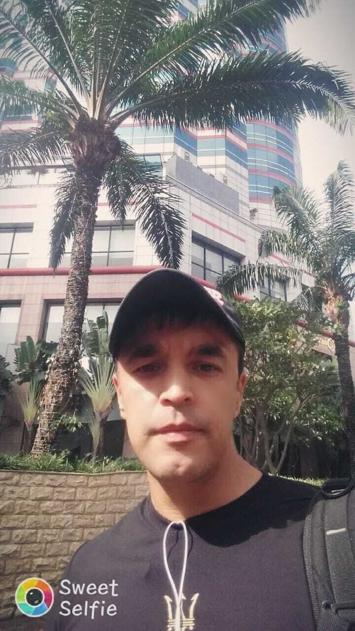  24065378  Tolik, 44 ,    