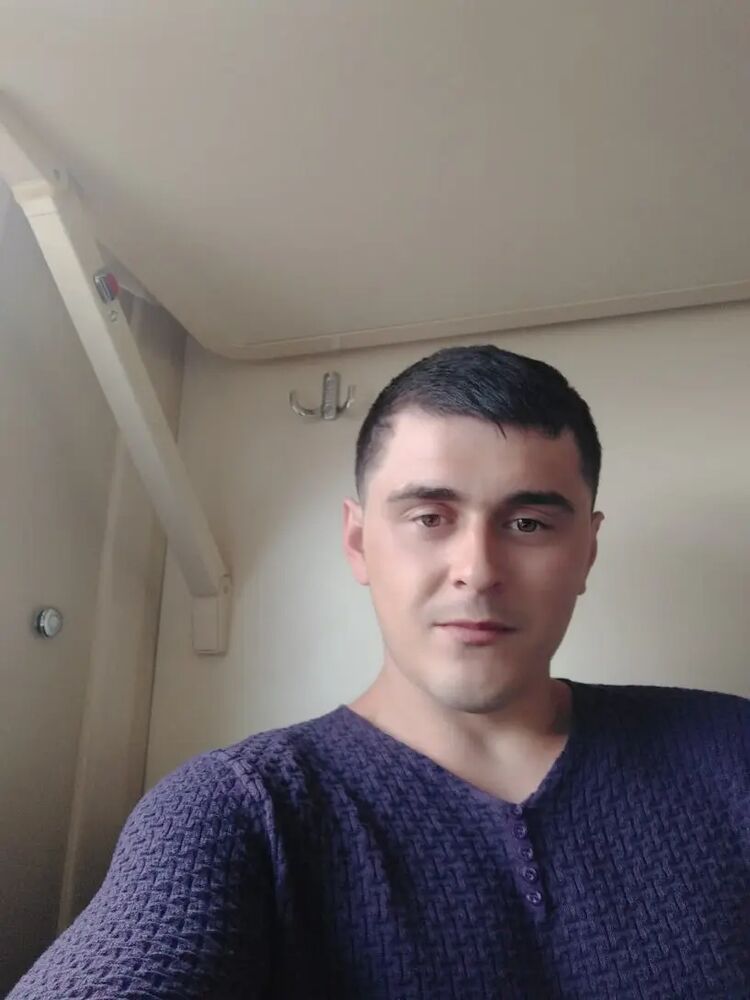  ,   Andrey, 33 ,   ,   