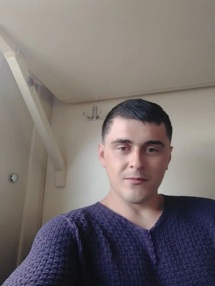  33086388  Andrey, 34 ,    