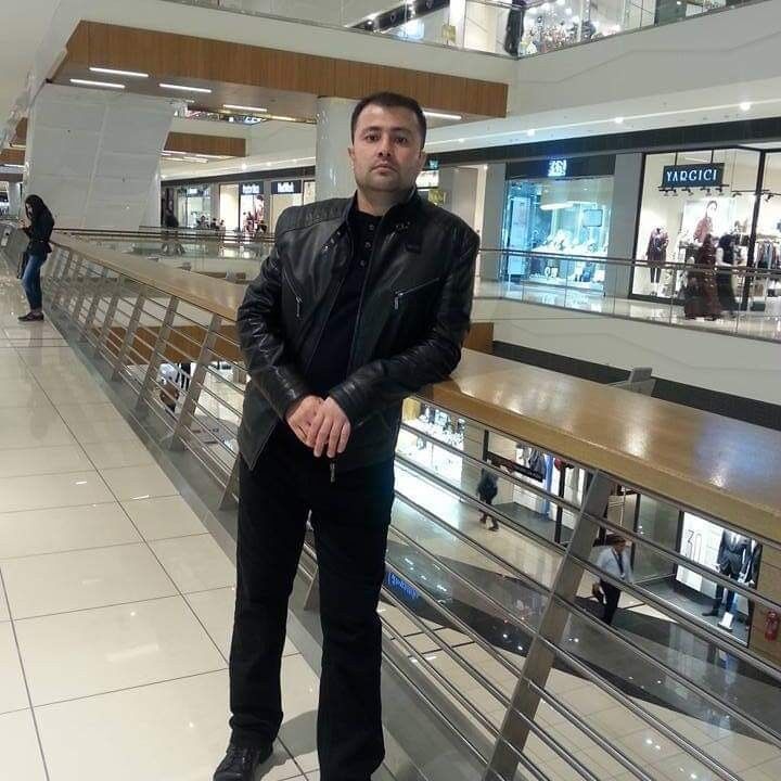  15884318  Shohrat, 44 ,    
