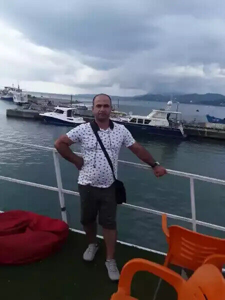 20936868  Irakli, 41 ,    