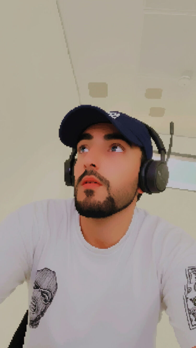 ���� 54732558 ������� ALTIKRITI, 33 ����, ���� ���������� � Nuernberg