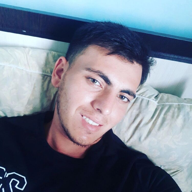 33411548  Abdula, 26 ,    