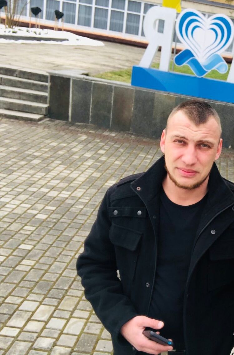  ,   Petro, 33 ,   ,   , 