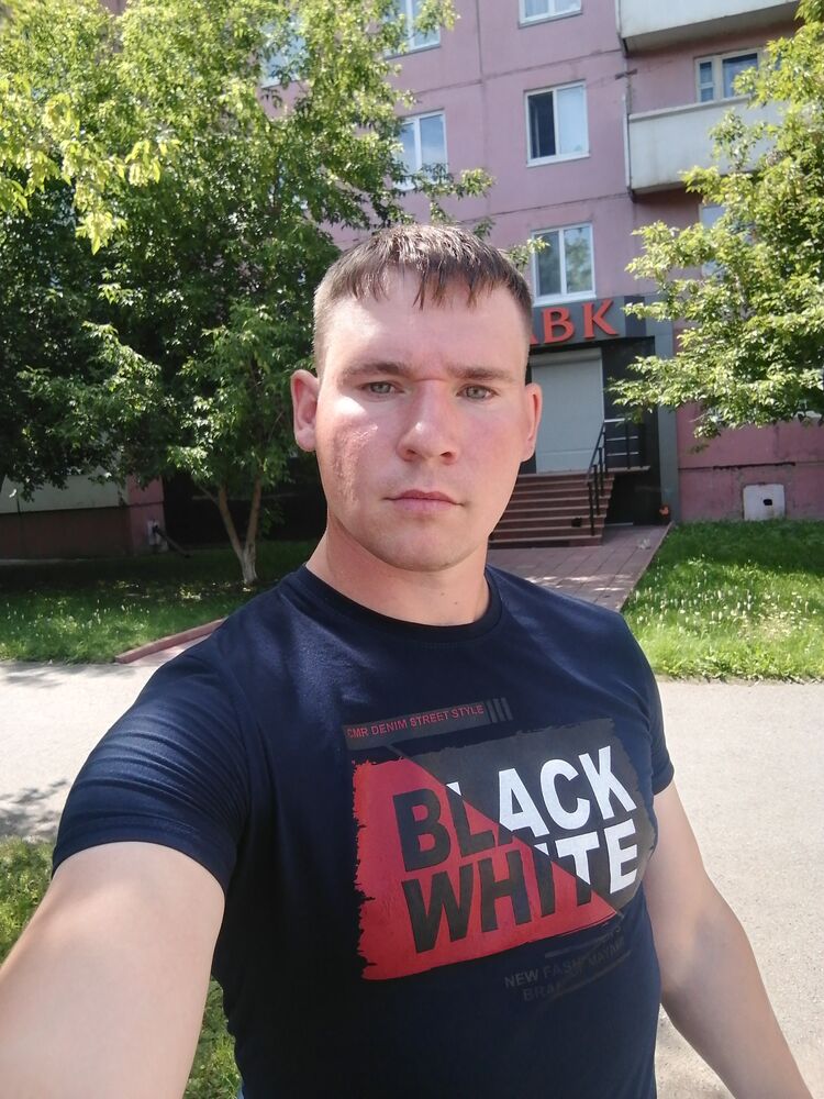  27880728  PAVEL, 34 ,    