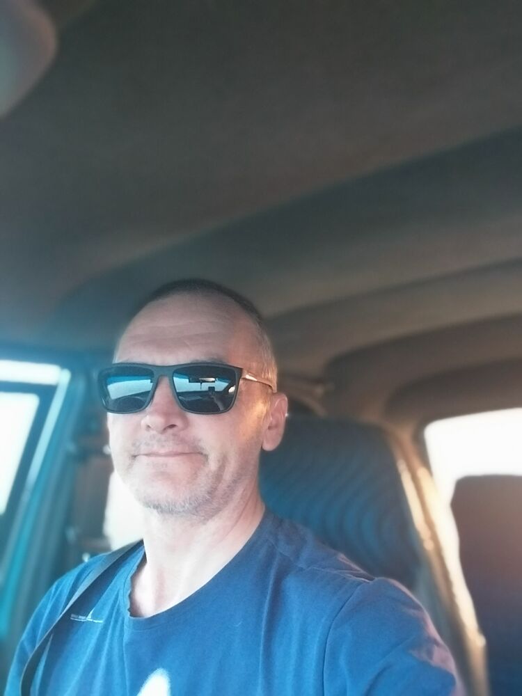  ,   Vlad, 49 ,   ,   