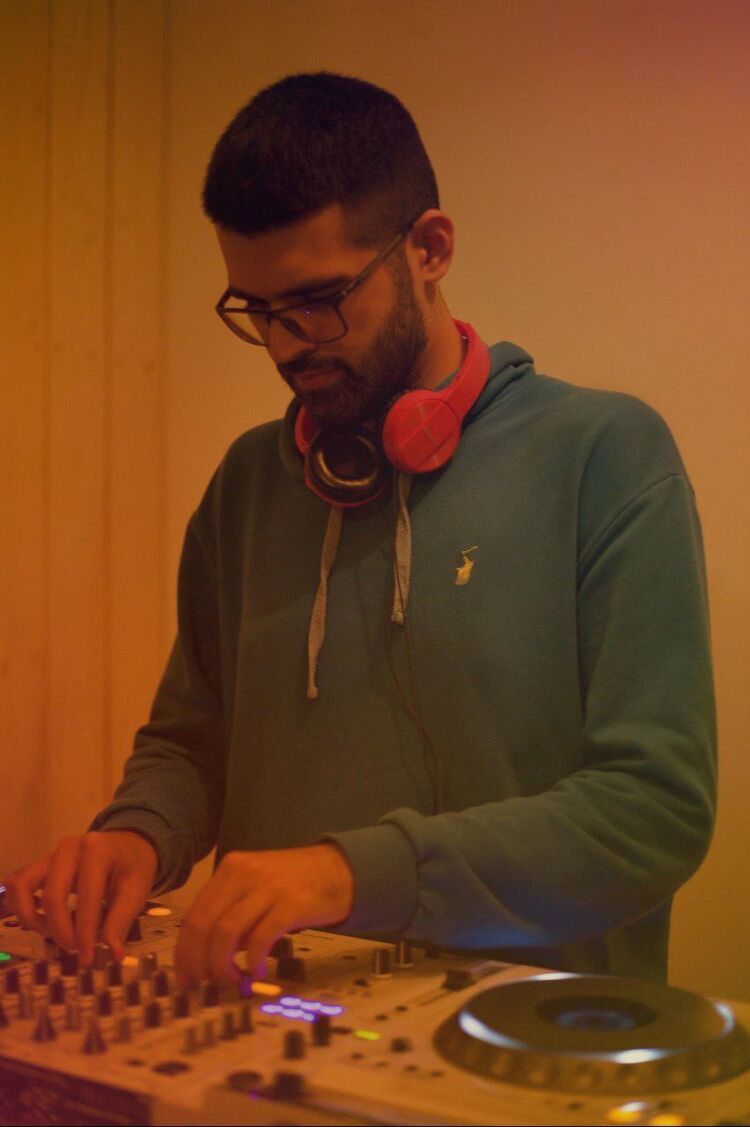  49998218  , 30 ,    San Buono