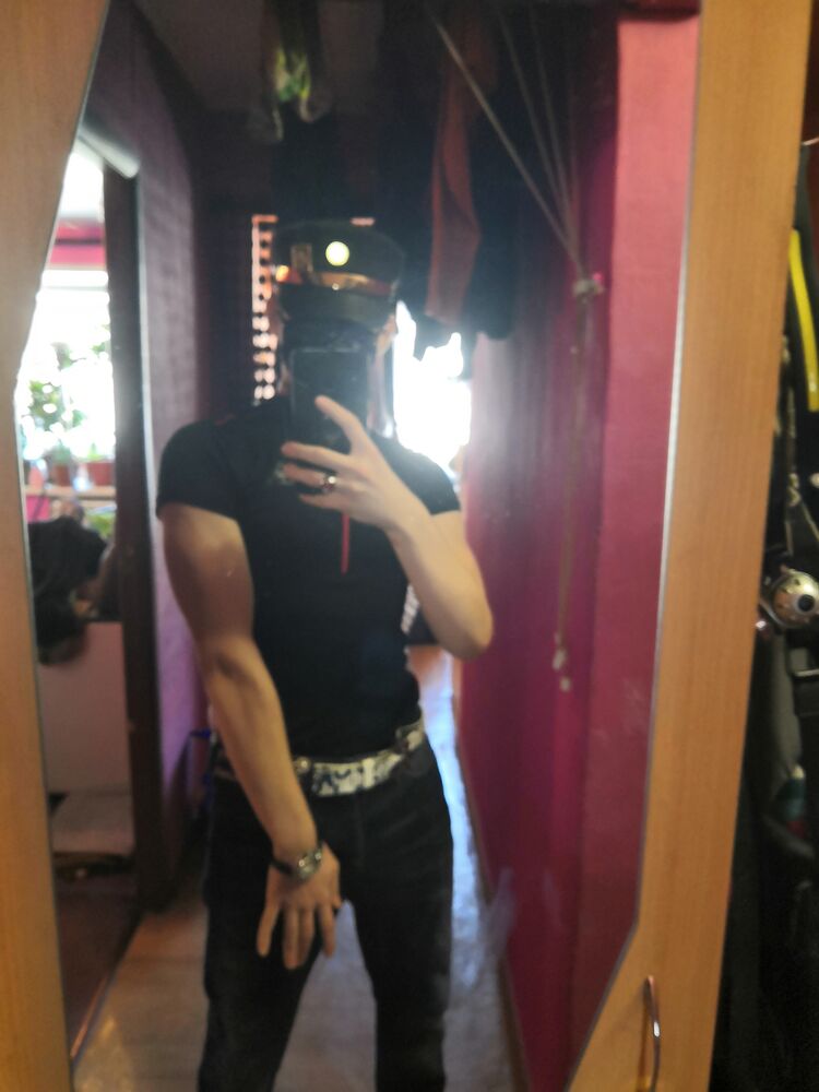  28845038  , 21 ,    