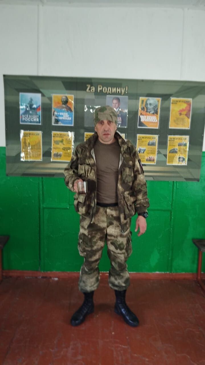  50621938  VLADIMIR, 40 ,    