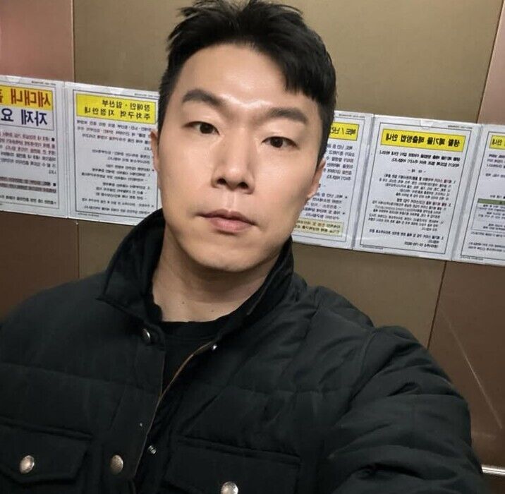  51499748  ո, 36 ,    Palais-Bourbon