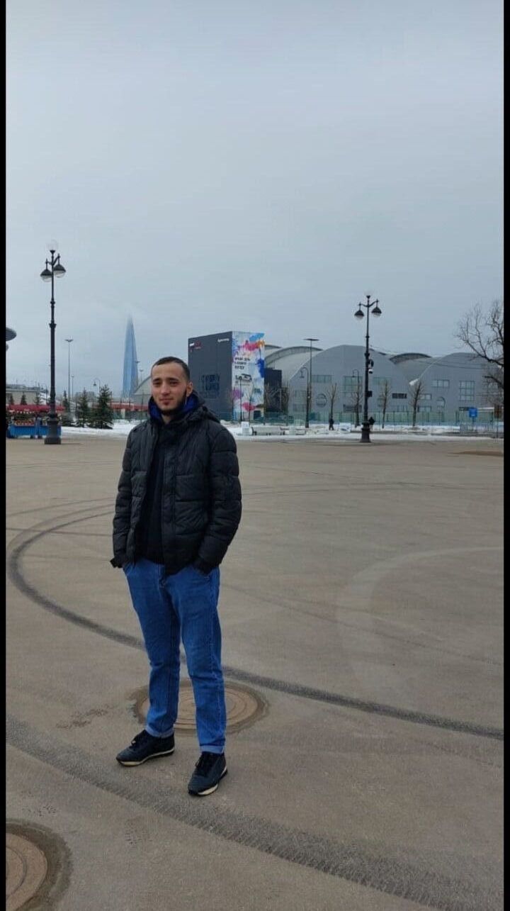  28364618  , 25 ,    -