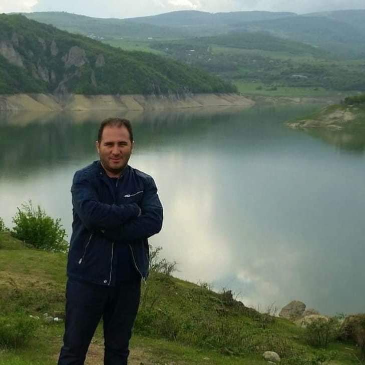  54251638  Koray, 43 ,    