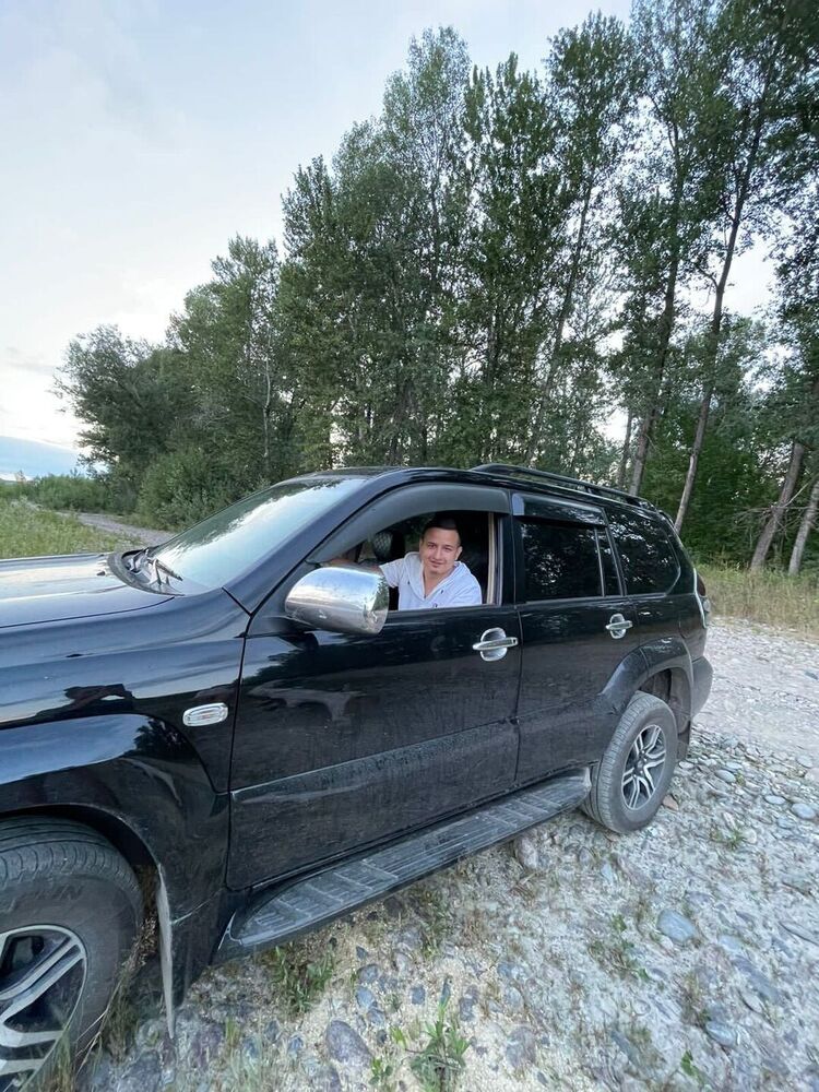  29885708  Fardin, 33 ,    