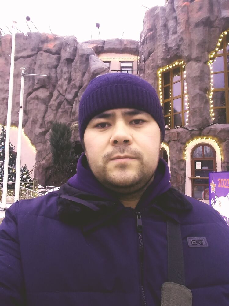  ,   Muhamed, 32 ,   ,   , c , 
