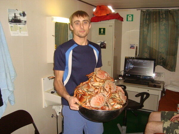  ,   Artur, 42 ,   ,   , c 