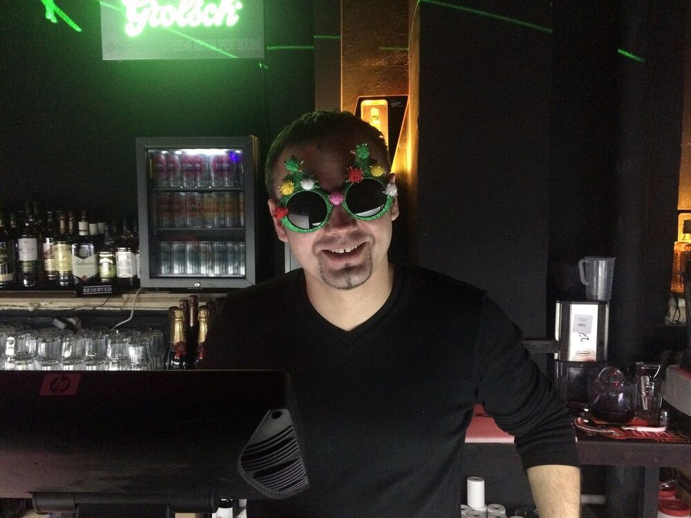  -,   Mike, 41 ,   ,   , c 