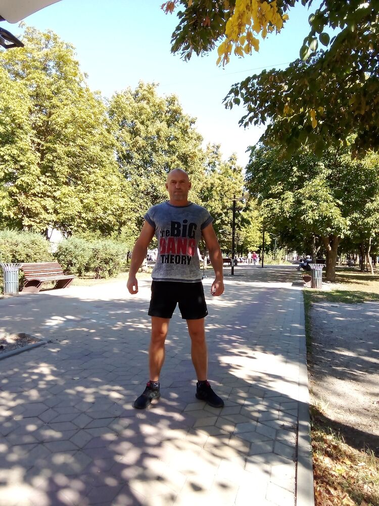  38735818  Petr, 34 ,     
