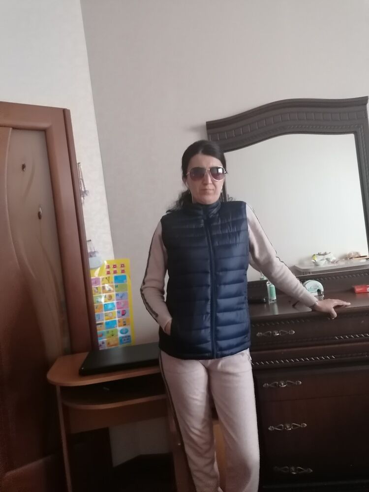  19726678  Fatima, 42 ,    