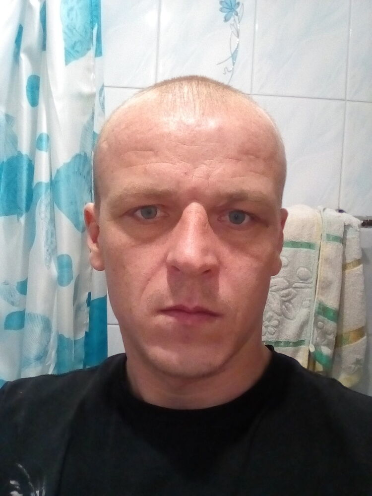  14627198  Nikolas, 39 ,    