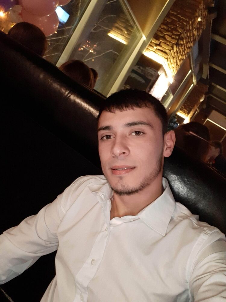  ,   Igorii, 32 ,   