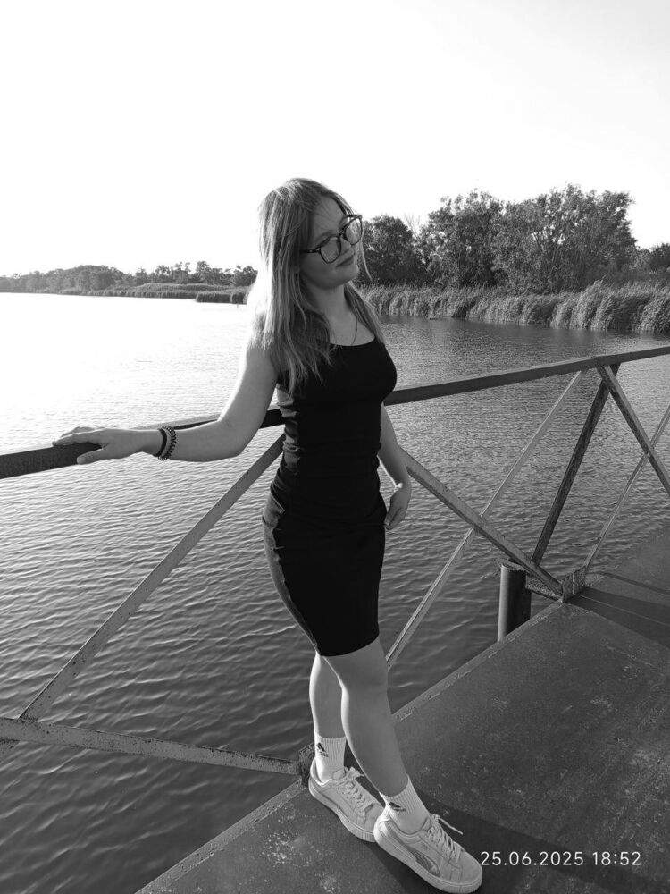  ,   , 19 ,     , c 