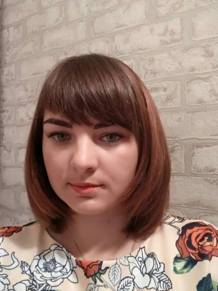  ,   Anna, 35 ,  