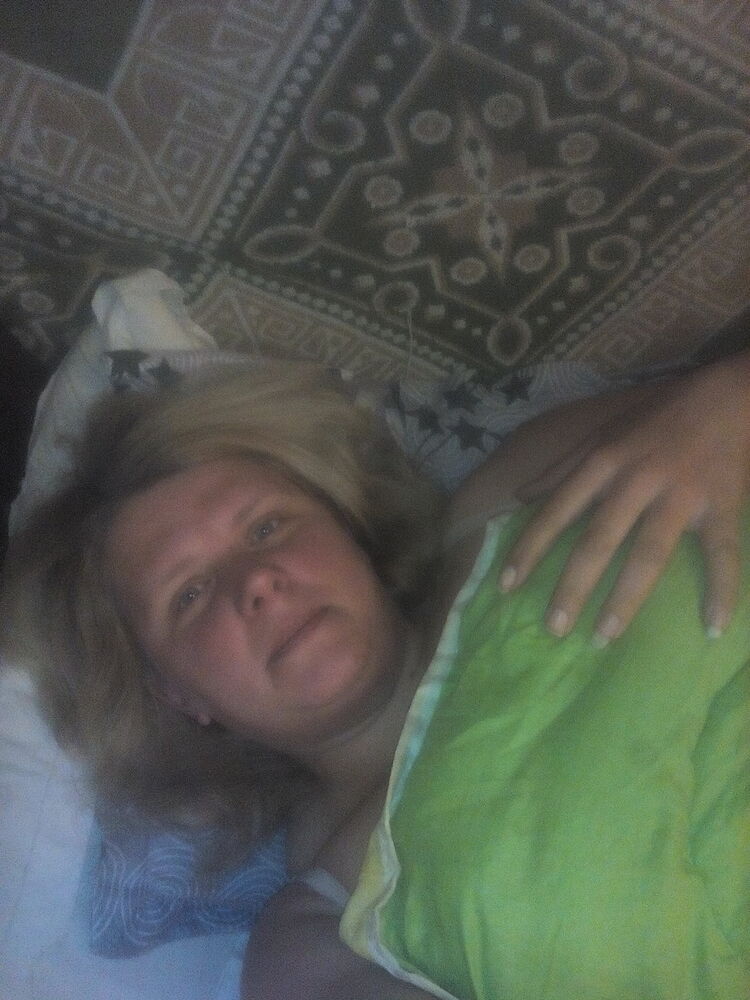  11054548  Vika, 40 ,    