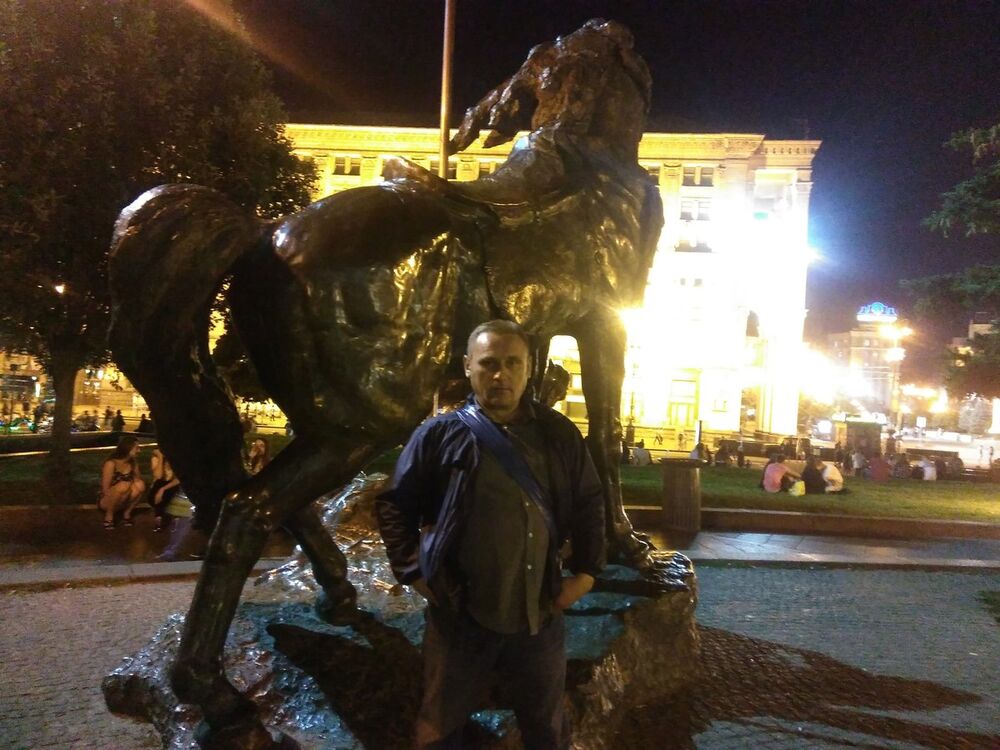  ,   Vasyl Lomak, 49 ,   ,   , c 