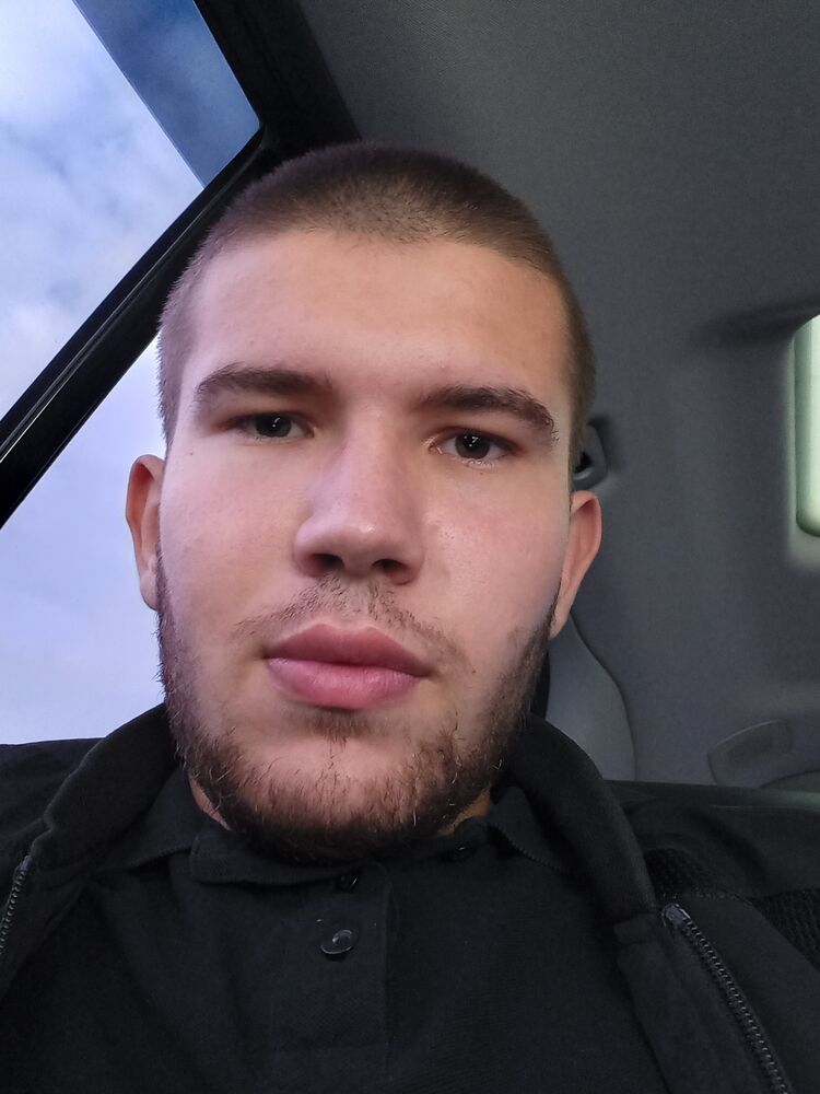  ,   Pavel, 24 ,   ,   , c , 