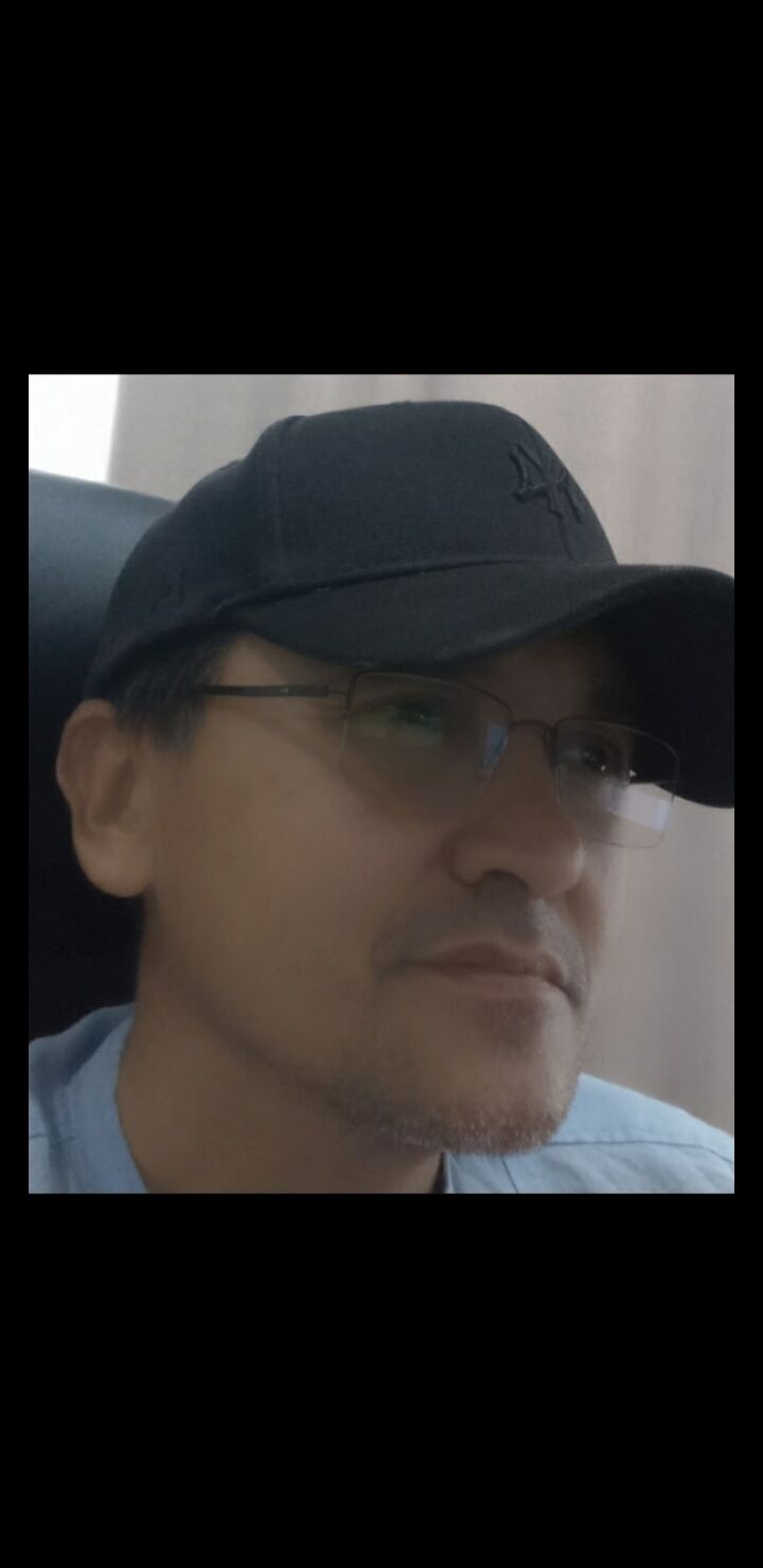  49008778  David, 48 ,    